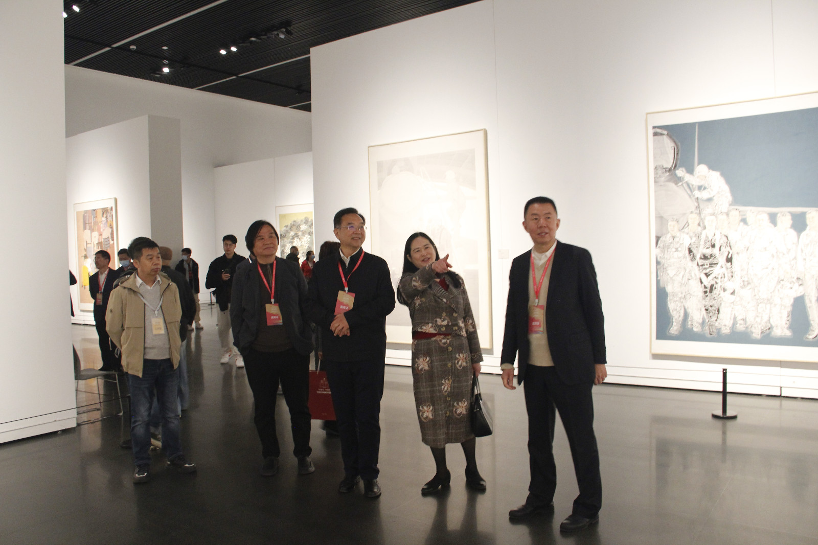 展览 .jpg 展览 .jpg